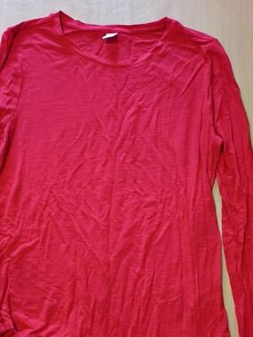 Old Navy Bright Red Long Sleeve Crewneck Tee